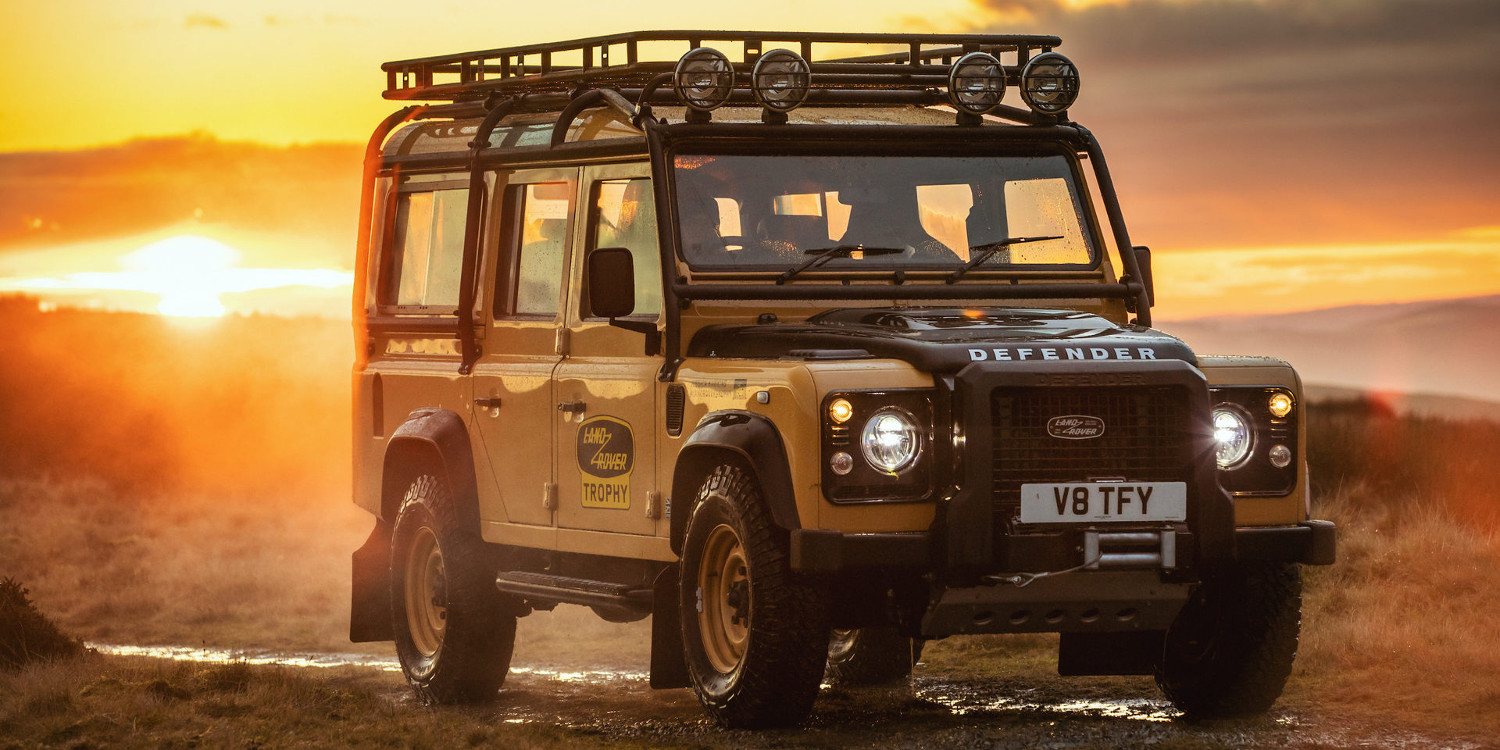 Land Rover anunció el Works V8 Trophy