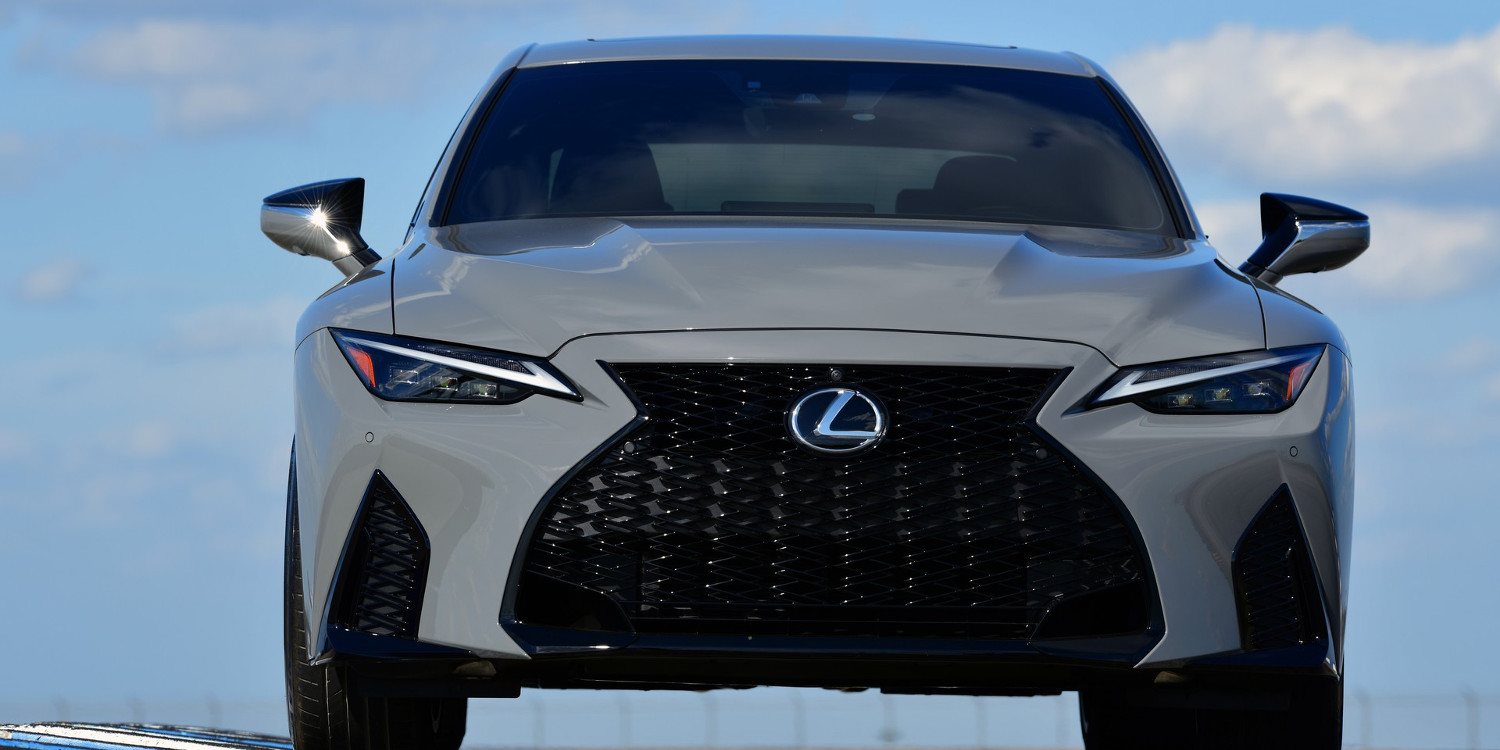 Lexus presenta el IS 500 Launch Edition 2022