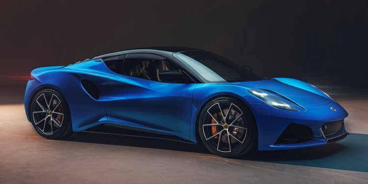 Lotus presentó el Emira 2022