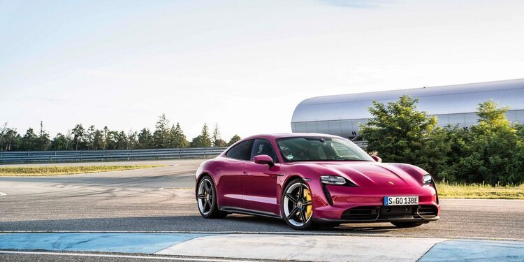 Porsche Taycan 2022