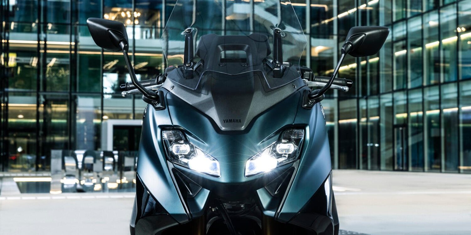 Yamaha actualiza el TMAX 2022