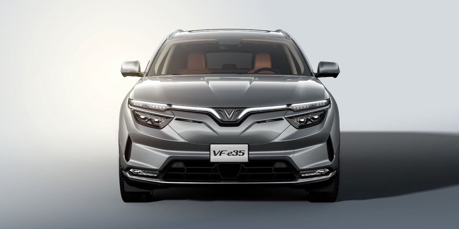 VinFast presentó los modelos e35 y e36