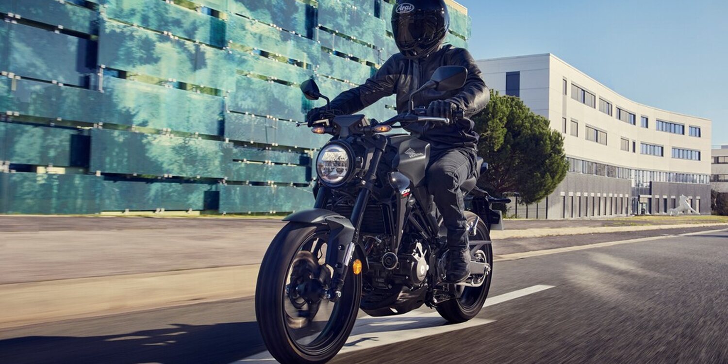 La Honda CB300R se pone al día