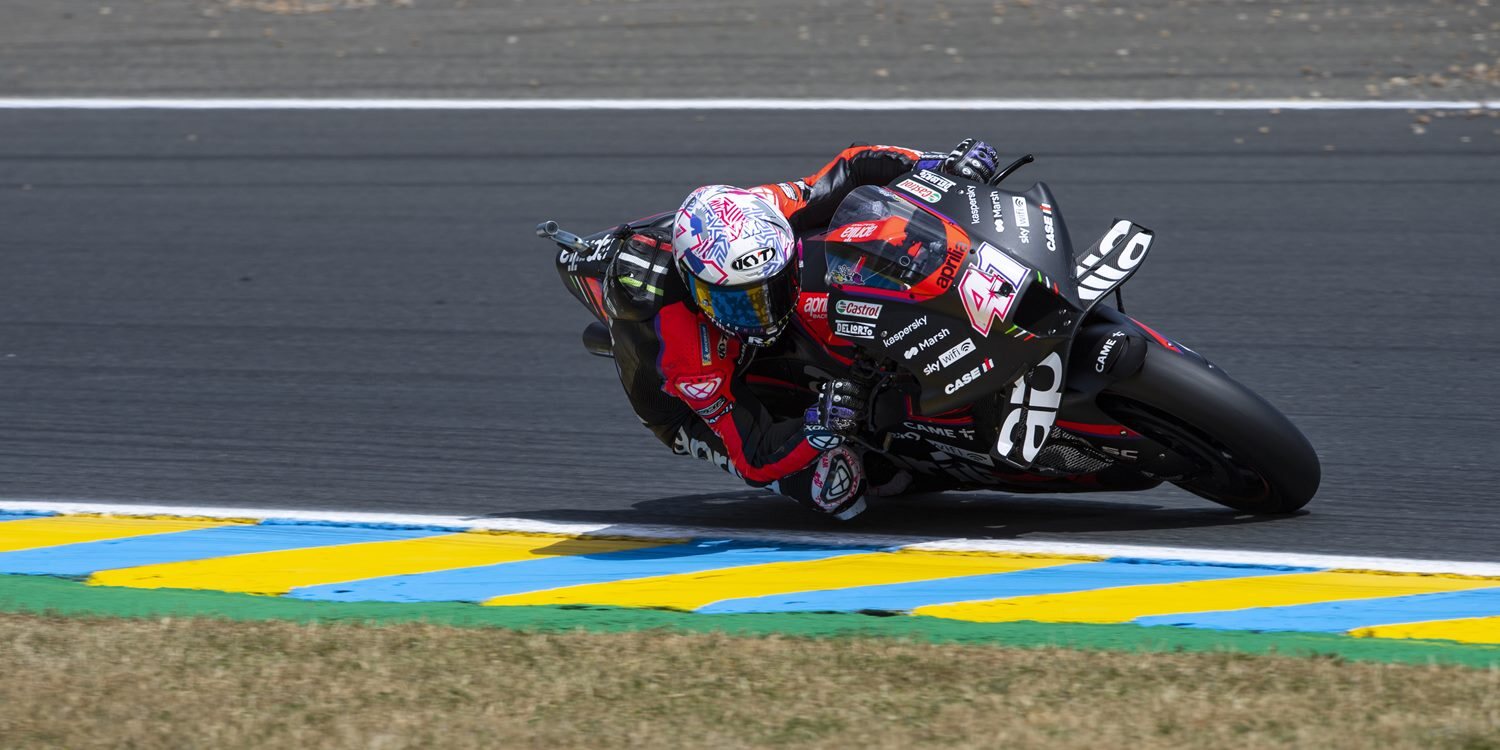 Aleix Espargaró: "si Aprilia deja que se vaya a alguien que está haciendo lo yo, sería el mayor error de la historia"