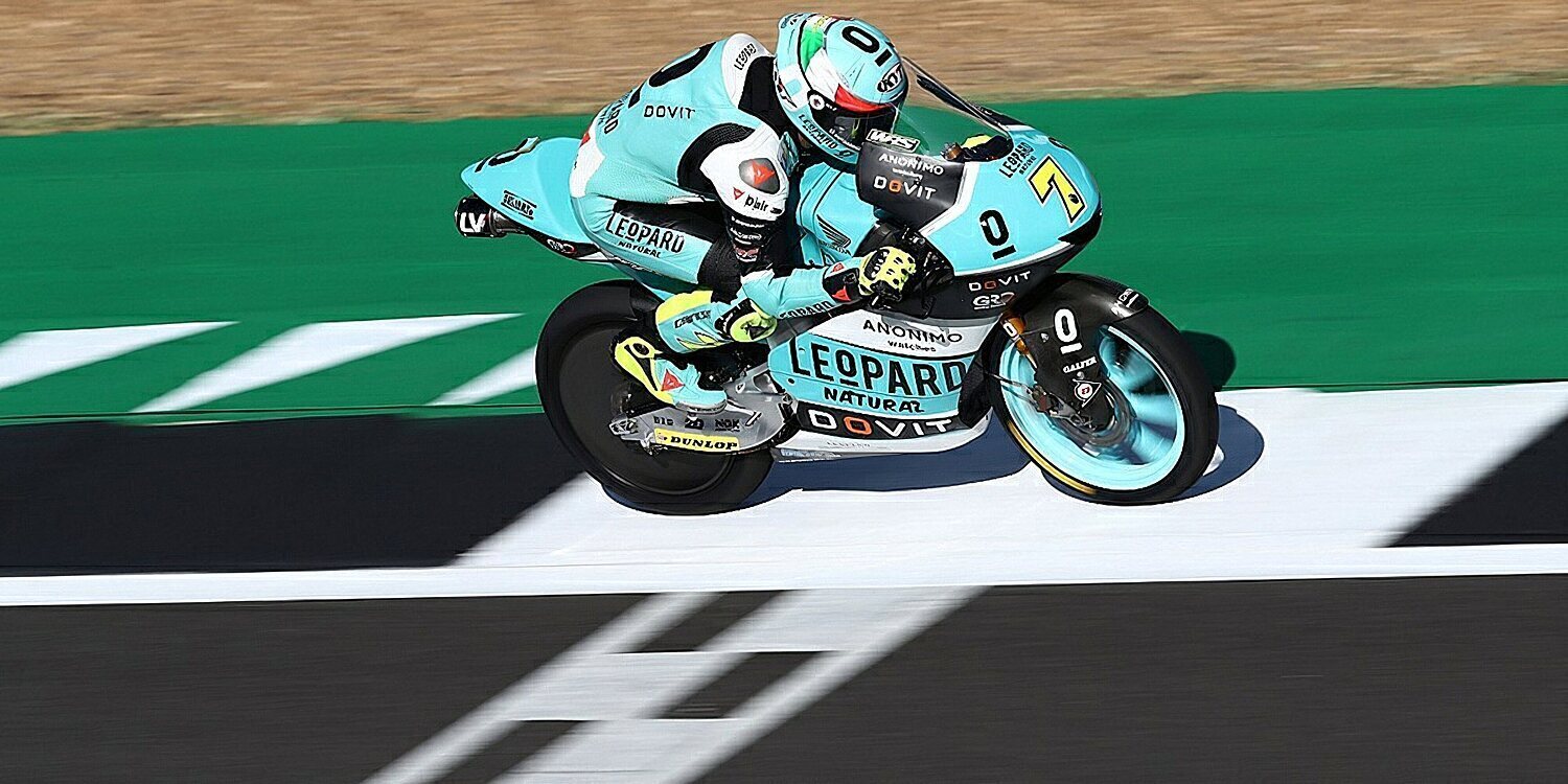 Dennis Foggia saca partido de una carrera loca en Silverstone