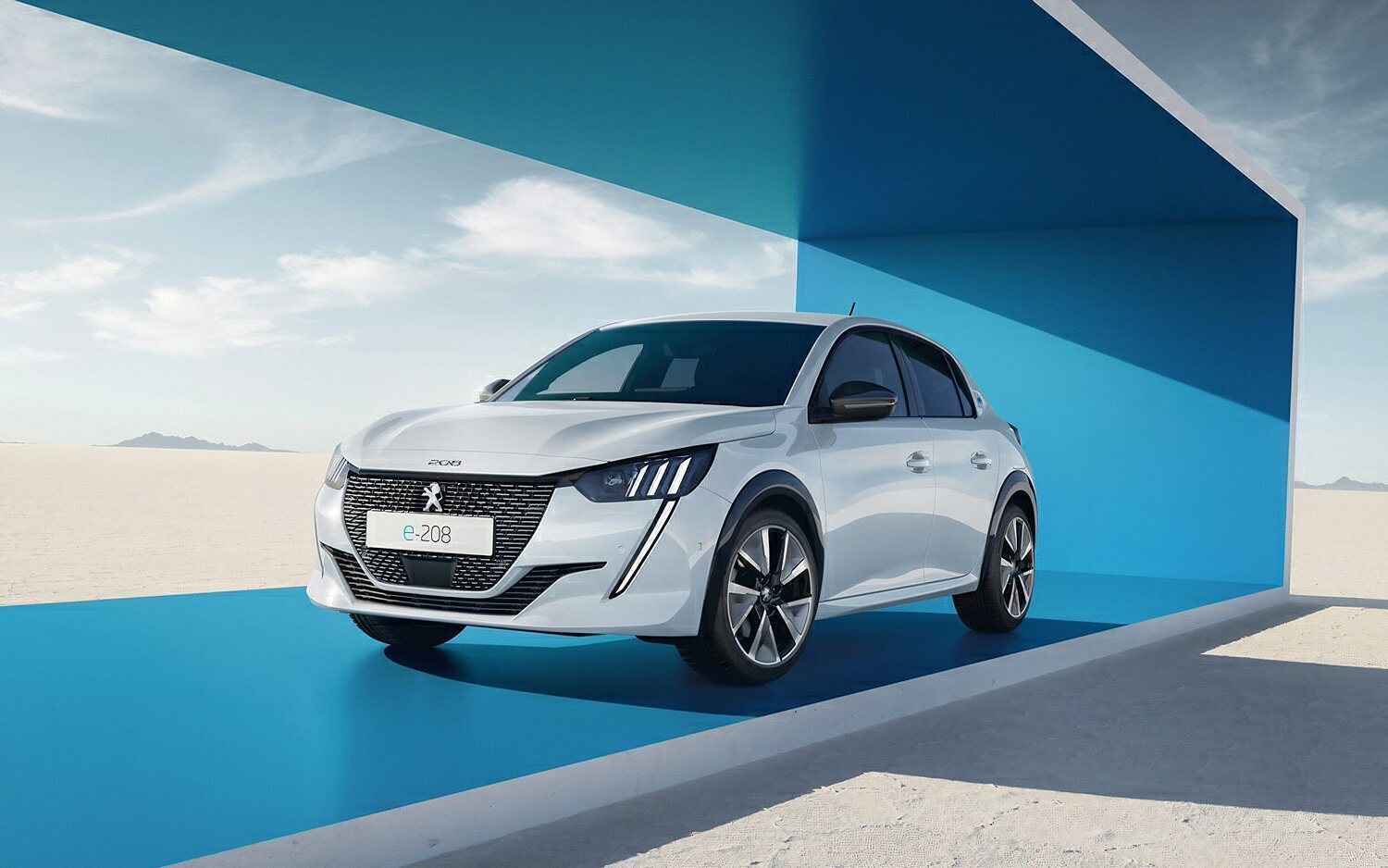 El nuevo Peugeot e-208 amplía su autonomía