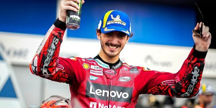 Bagnaia gana en Sepang y sentencia el mundial