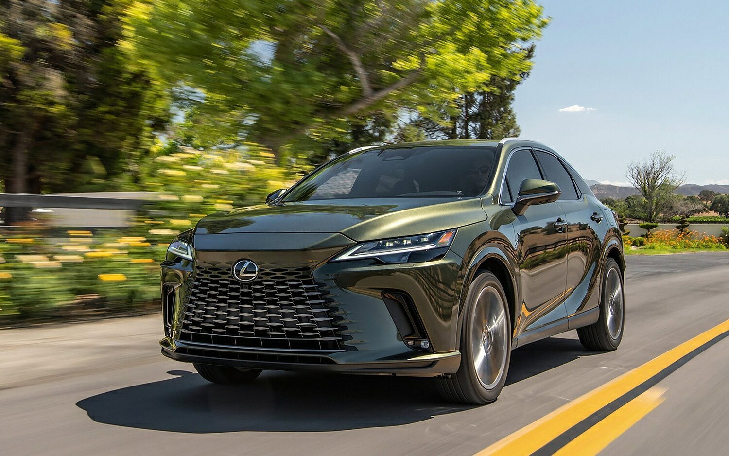 Nuevo Lexus RX 450h+, sorprendiendo por sus prestaciones