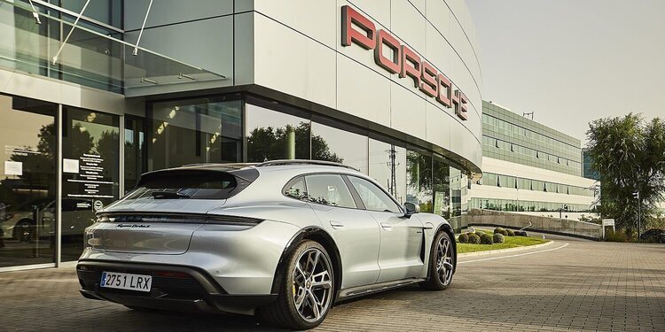 Porsche se ha consolidado como la referencia eléctrica en España