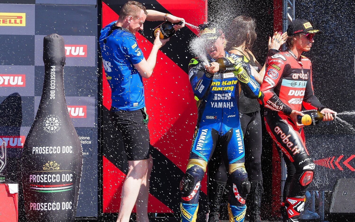 Dominique Aegerter doble campeón del mundo de Supersport