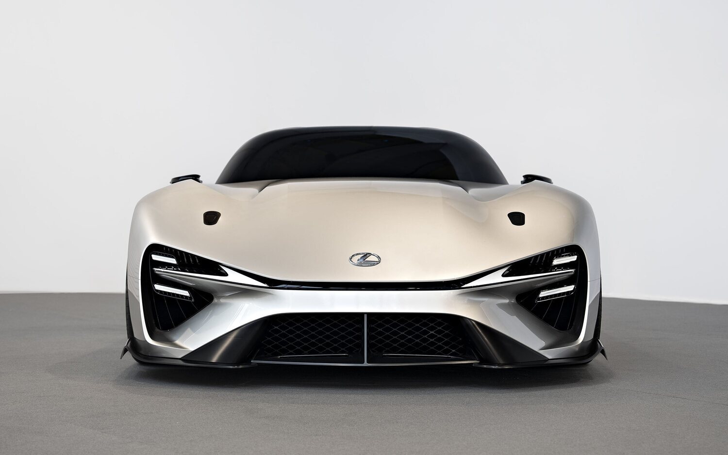 Lexus pisa el acelerador en su proceso de electrificación