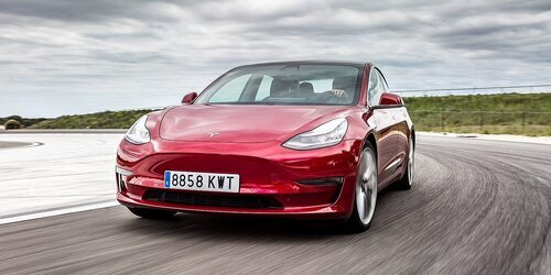 Tesla se queda anticuada en el diseño de sus coches