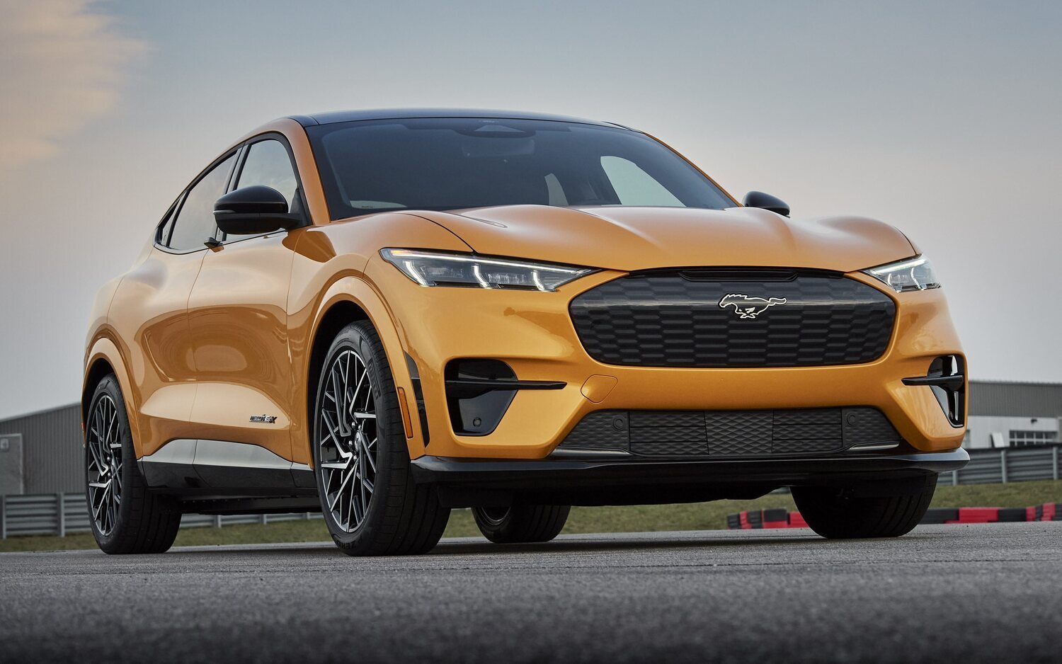 El futuro eléctrico pasa por coches sin enchufes
