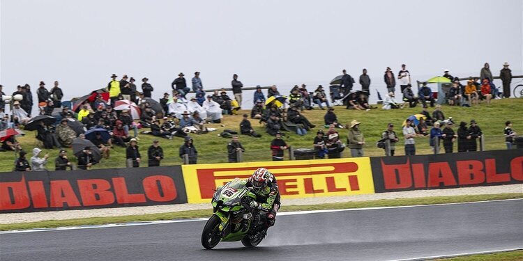 Jonathan Rea: "Ha sido un desastre y asumo la responsabilidad"