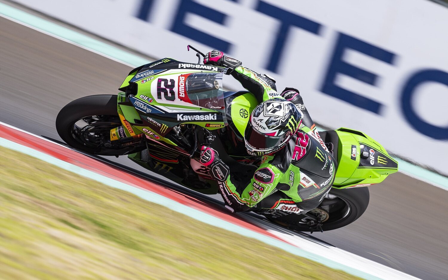 Alex Lowes: "Piloto mucho mejor que lo que muestra nuestra posición"