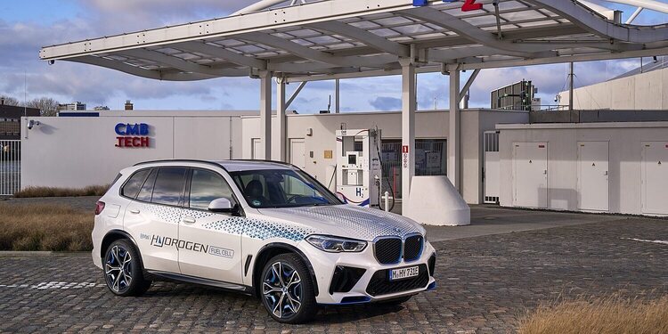 BMW se marca el 2025 para producir el coche de hidrógeno