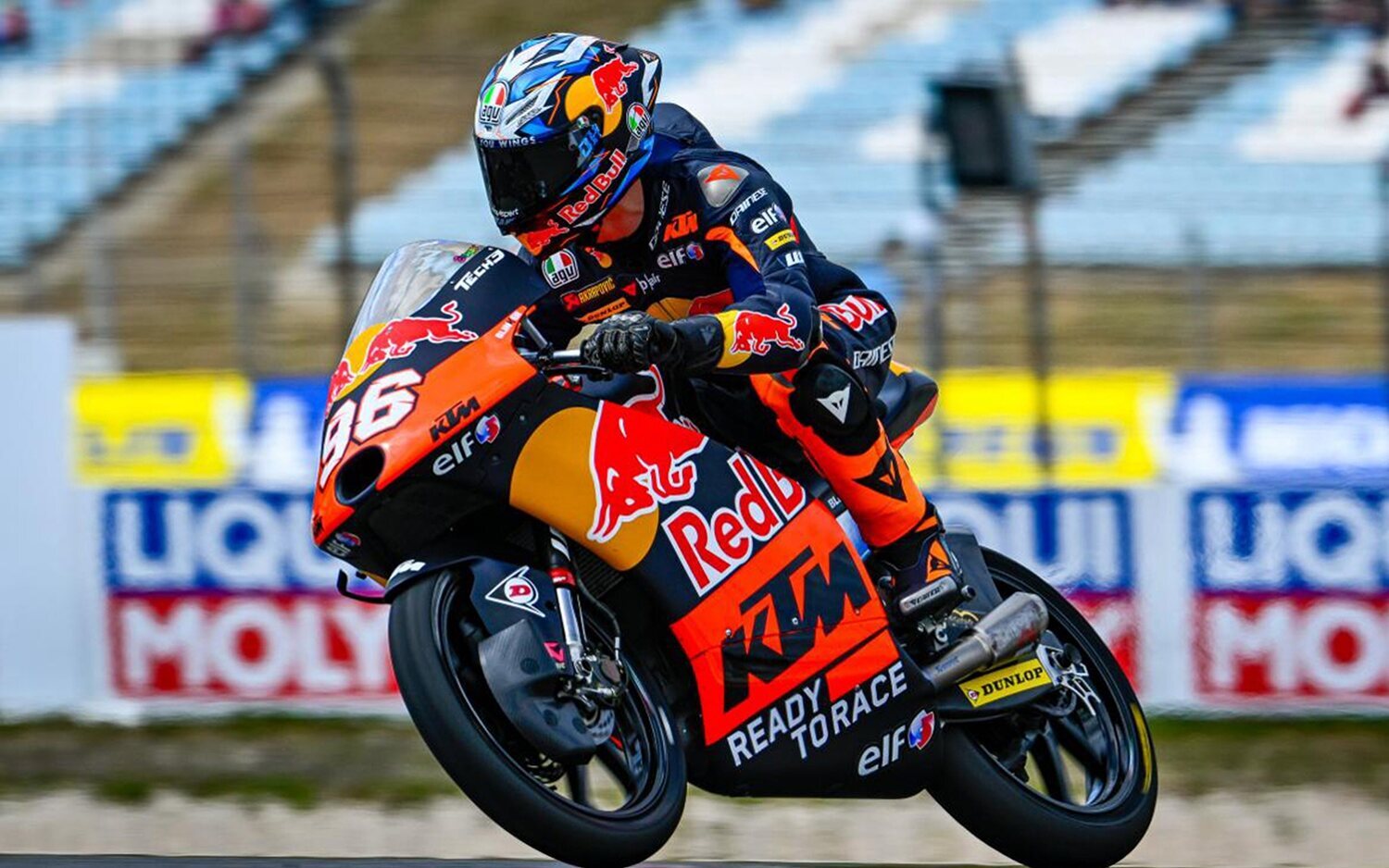 Daniel Holgado se estrena en lo más alto en Portimao