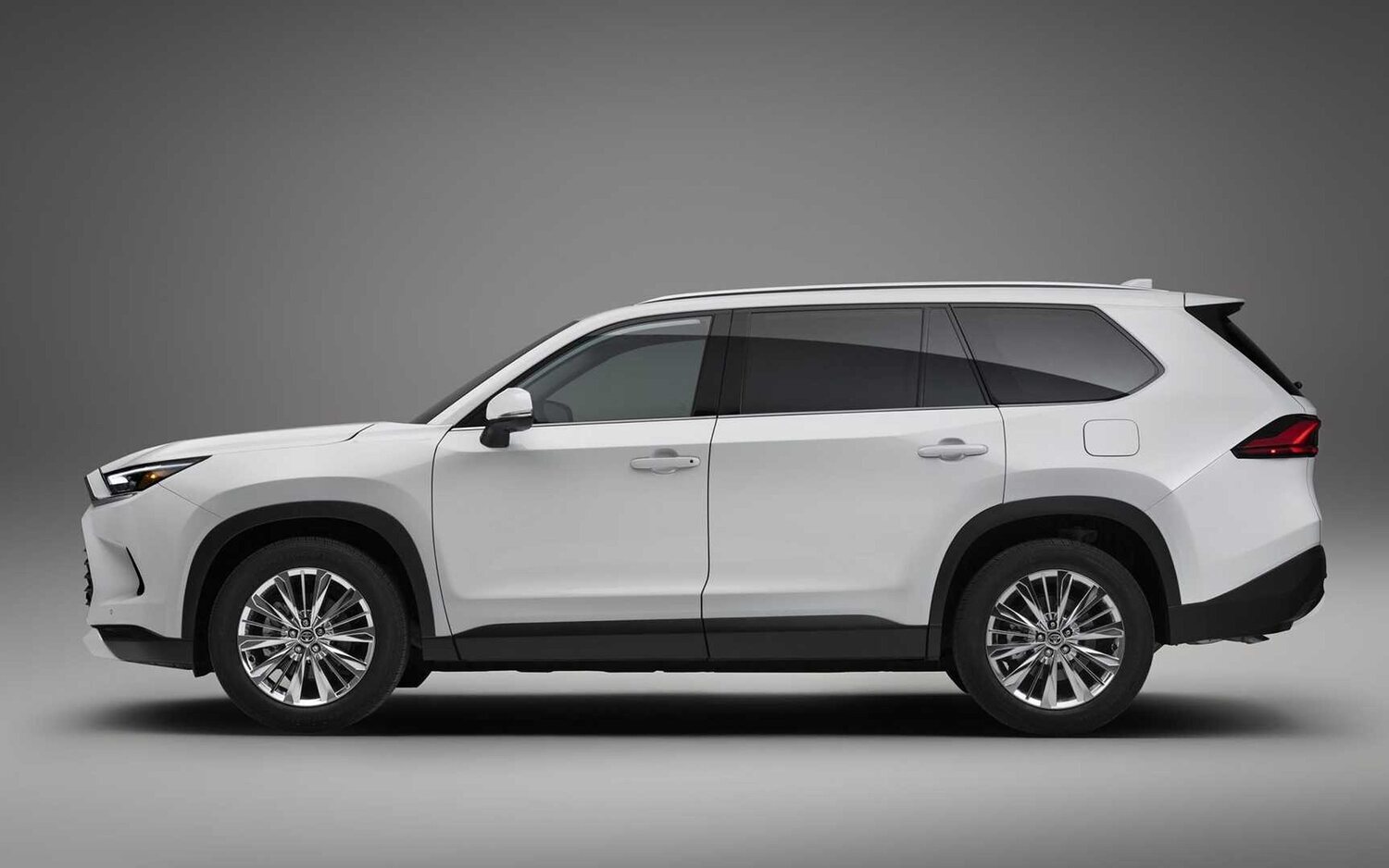 Toyota Grand Highlander, apto para cualquier terreno