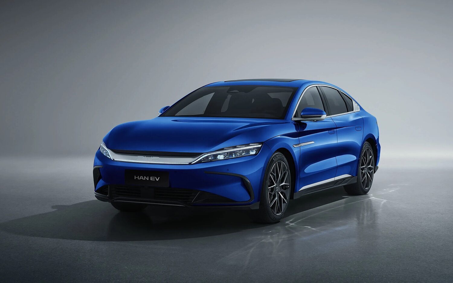 Ford admira el potencial de BYD frente a Tesla