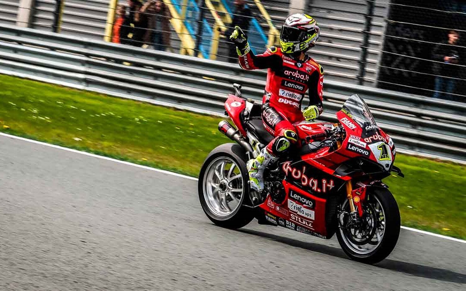 Bautista impone su ritmo antes de la Superpole