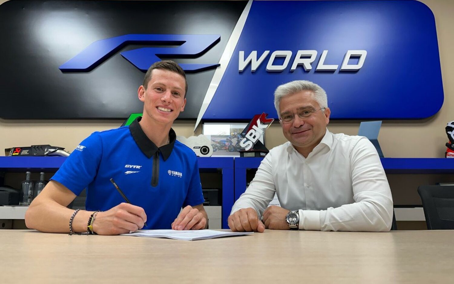 Andrea Locatelli renueva con Yamaha dos años más