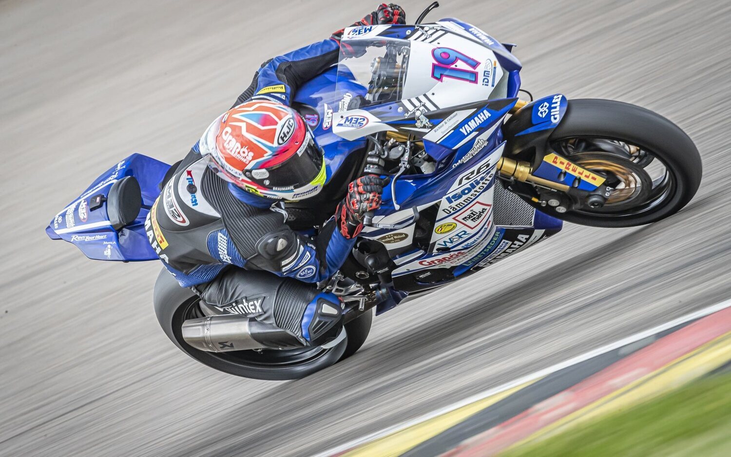 Oli Bayliss es baja y Andreas Kofler le sustituye en Most
