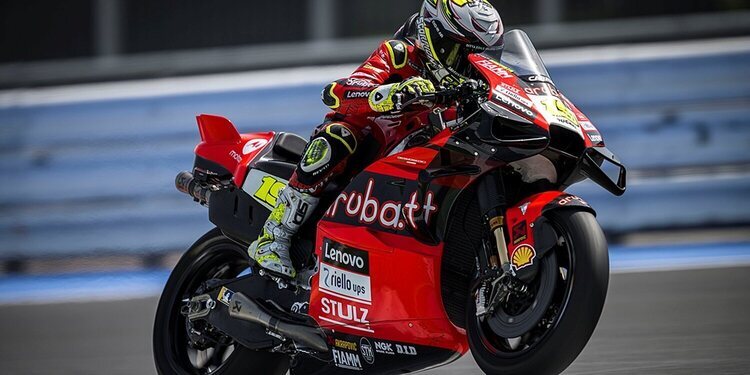Álvaro Bautista hará wildcard en Sepang