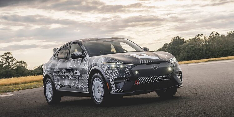 Ford patenta su propio sistema de carga inalámbrica