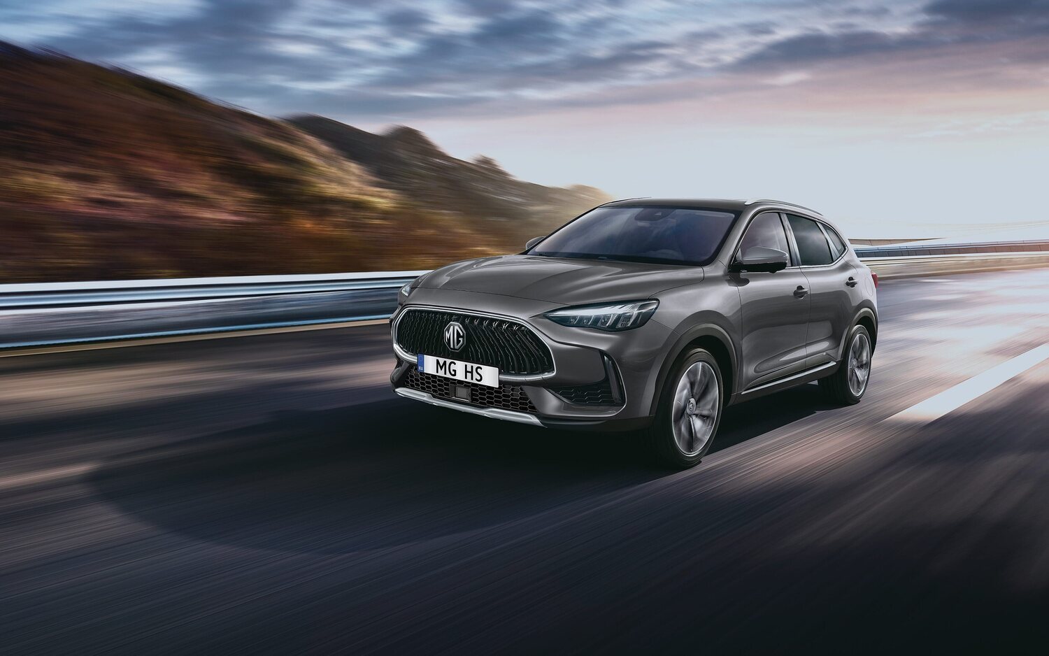 MG actualiza su modelo estrella, el MG HS