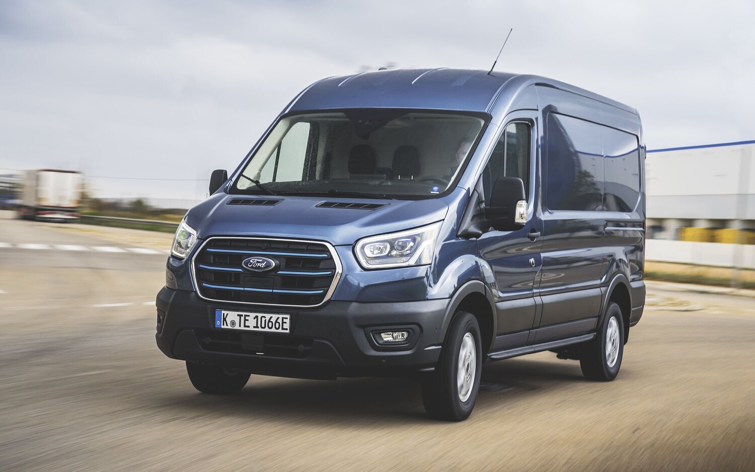 Ford anuncia una nueva versión deportiva de la Ford E-transit