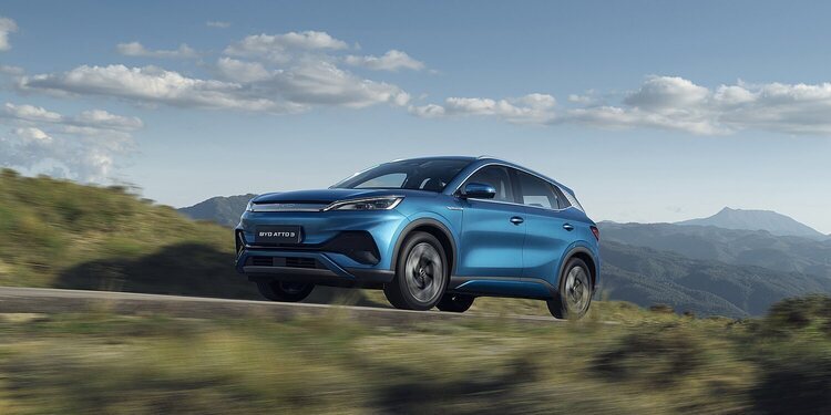 BYD renueva el Atto 3 y baja su precio
