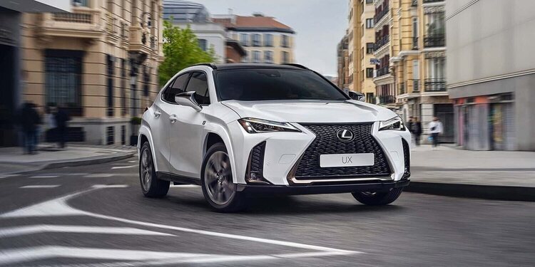 Lexus UX 300h se renueva con una versión más agresiva
