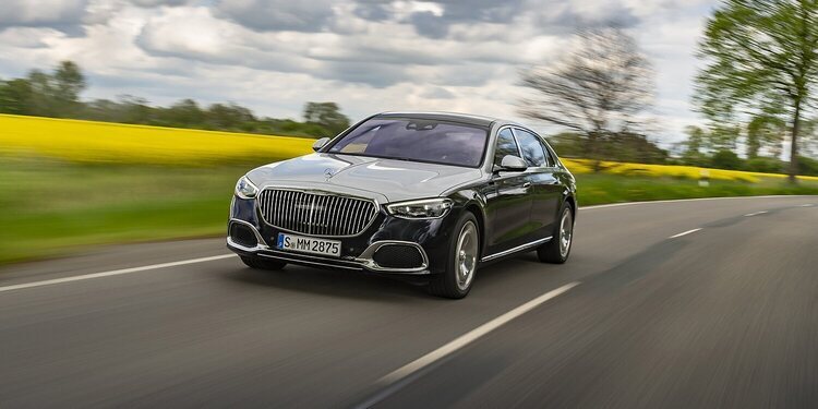 El lujo llega en la actualización del Mercedes EQS