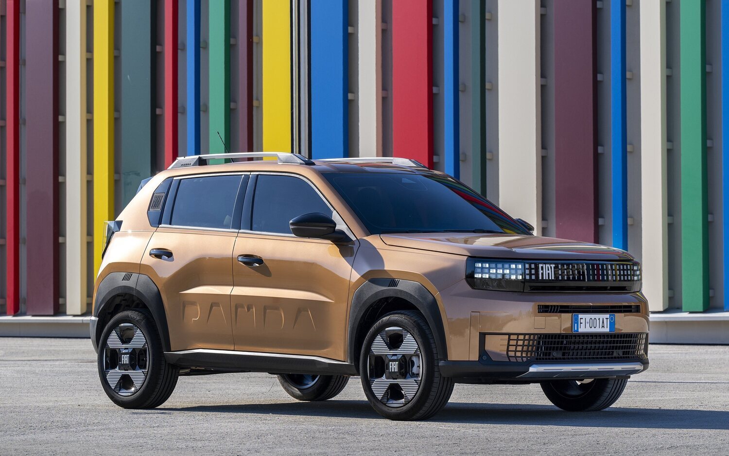 El Fiat Grande Panda Hybrid 2025 llega para revolucionar la movilidad urbana con estilo retro y etiqueta ECO