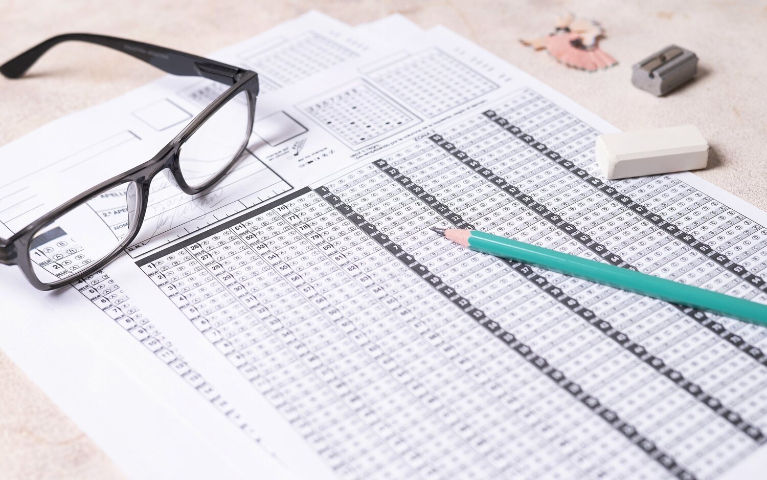 Adiós al examen teórico de toda la vida: la DGT planea cambios radicales en el test con vídeos y respuestas mútiples