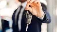 La UE quiere que solo alquiles coches eléctricos a partir de 2030