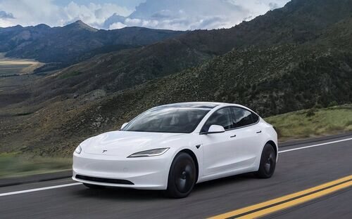 Tesla lanza en Estados Unidos los Model 3 y Model Y Standard: más baratos, sí, pero a costa de perder mucho equipamiento