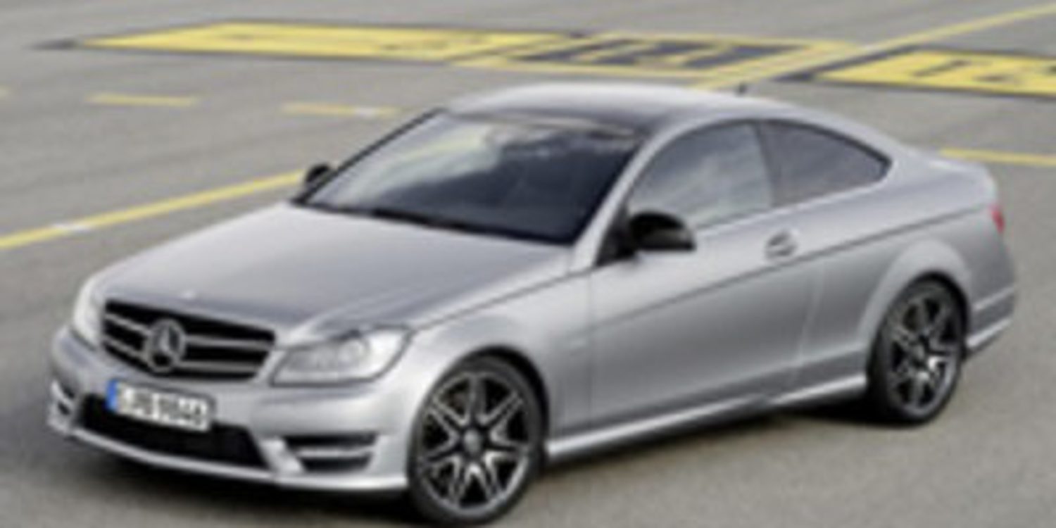Mercedes-Benz introduce a la gama Clase C el acabado Sport