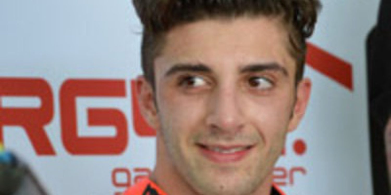 Andrea Iannone desarrolla la GP13 en Jerez