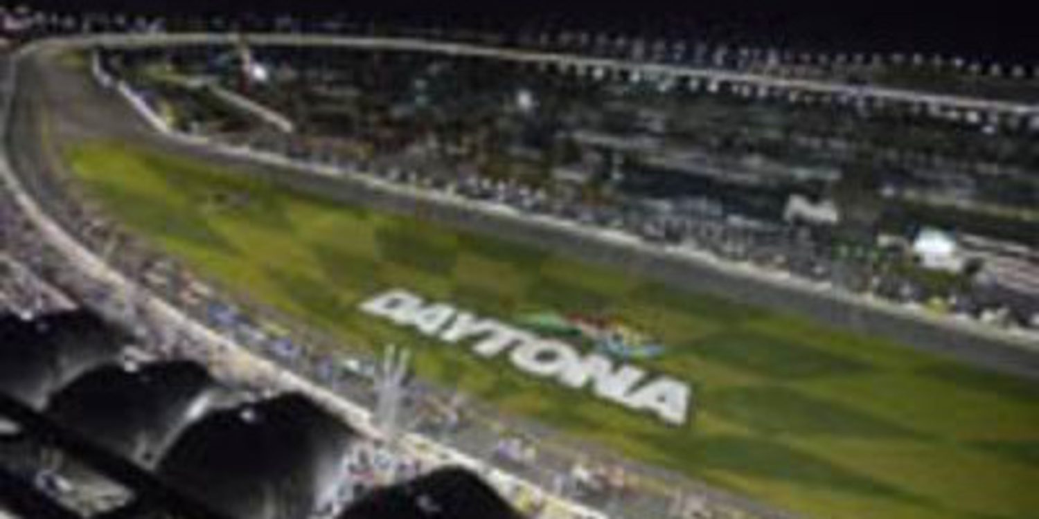 Johnny Sauter se venga en Daytona