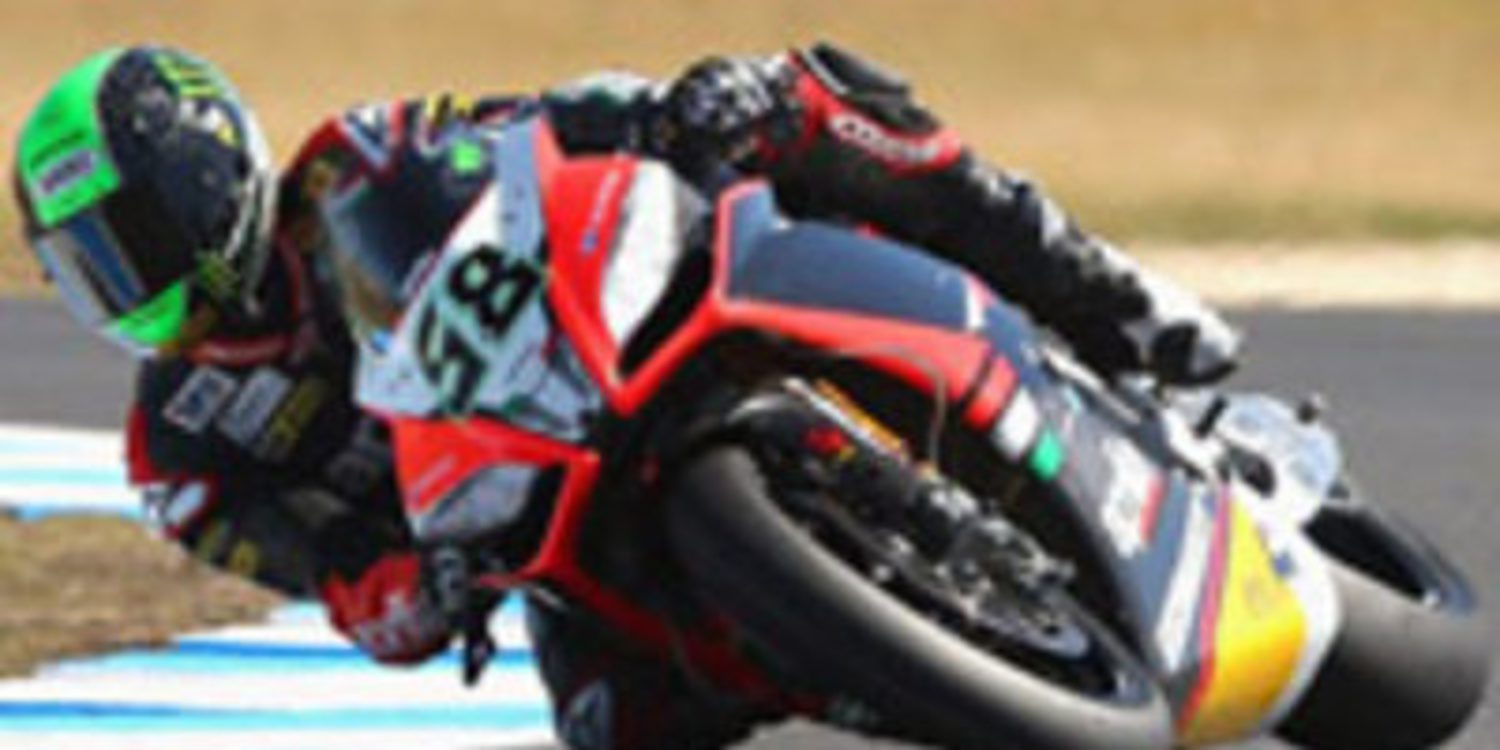 Eugene Laverty gana la Race2 de SuperBikes y deja igualado el certamen