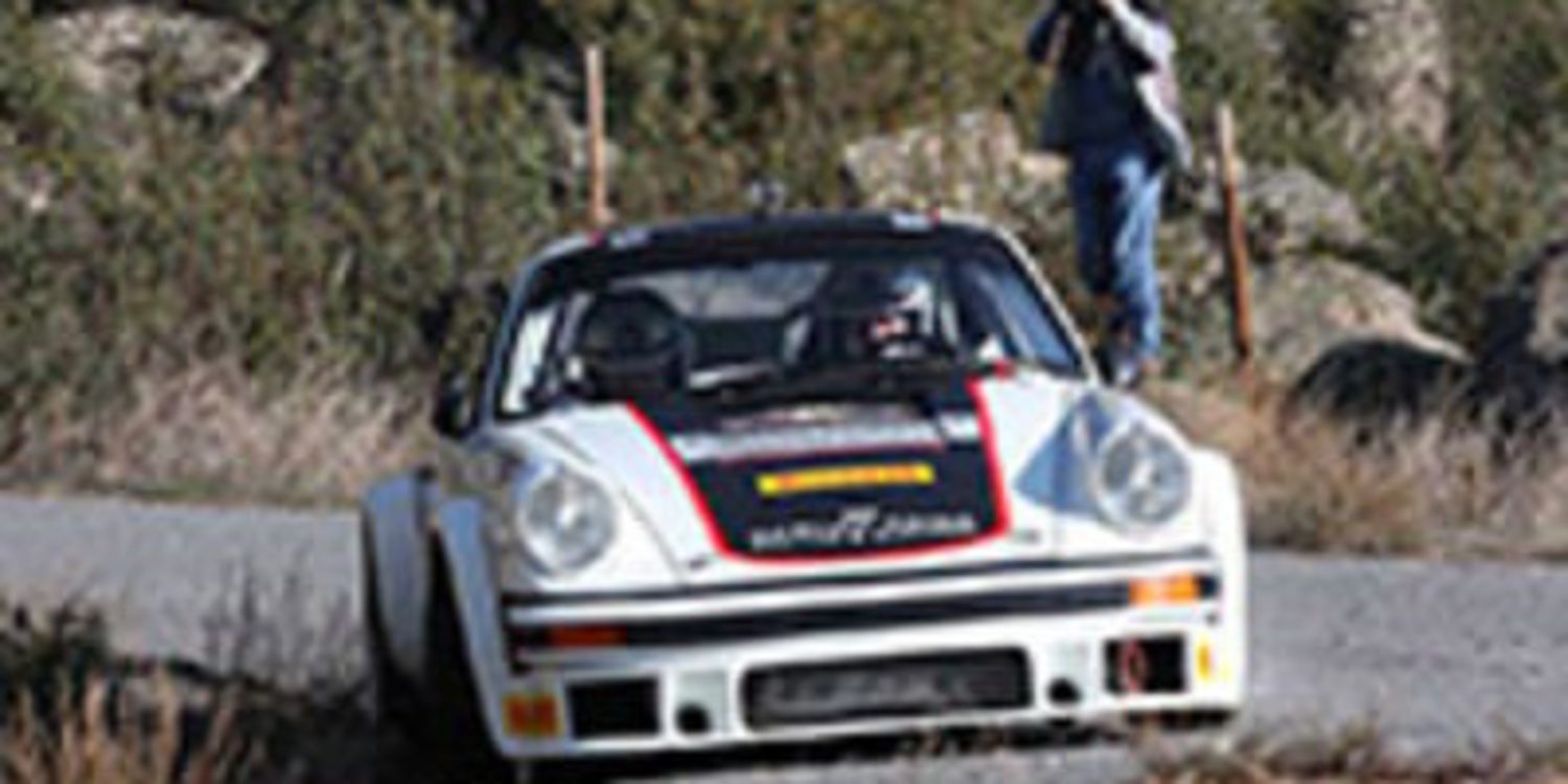 Carlos Sainz cumple los pronósticos en el Rally de España Histórico