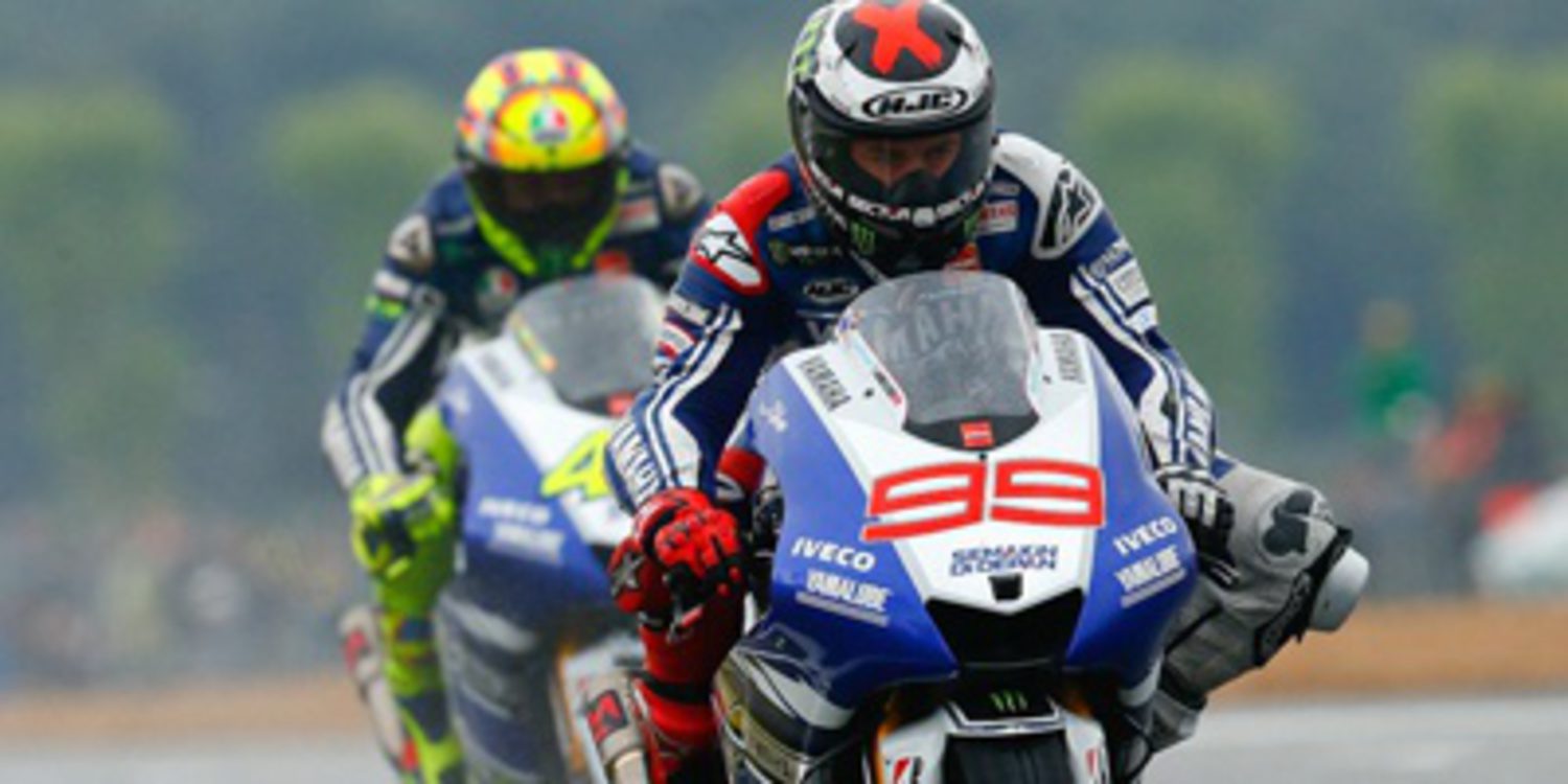 Jorge Lorenzo y Valentino Rossi a mejorar en Mugello