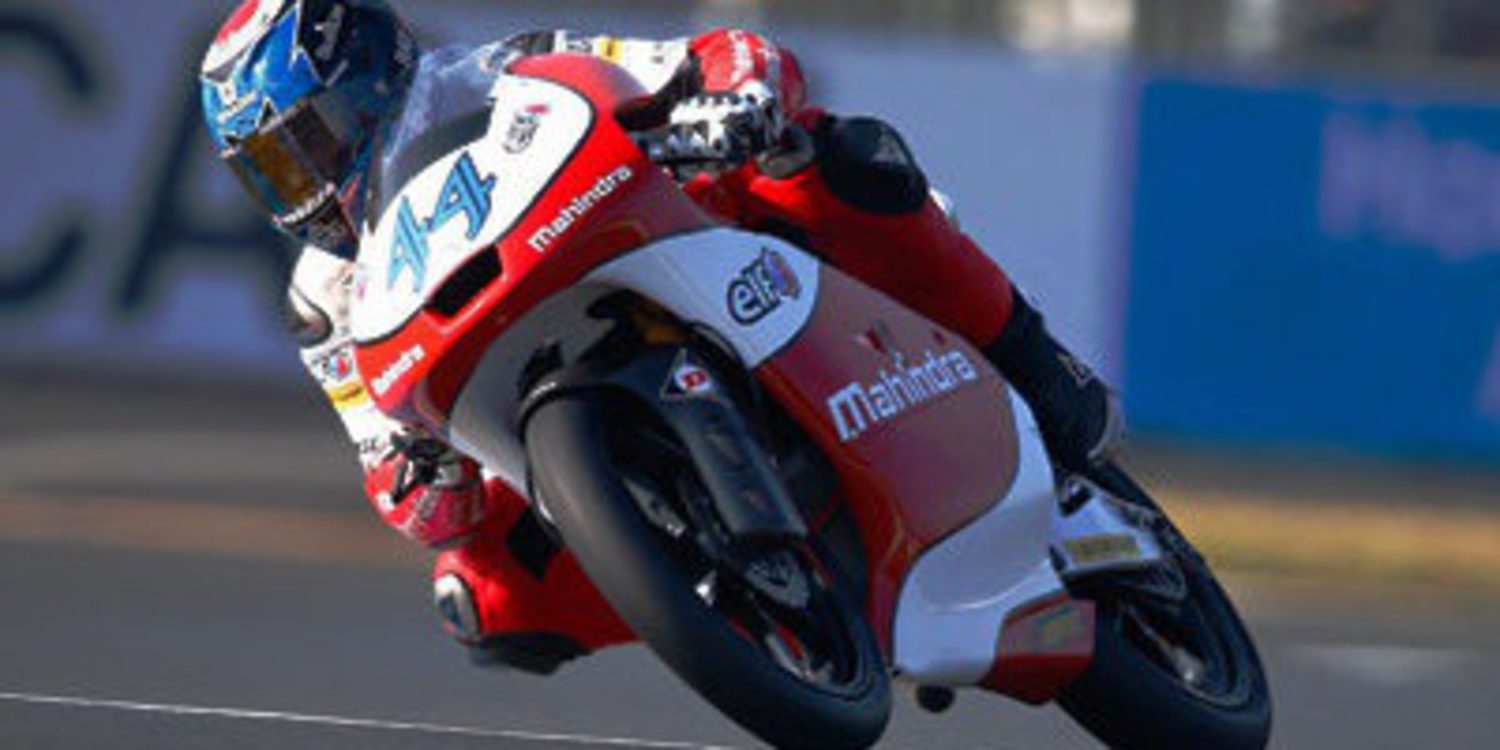 Miguel Olivera y Mahindra, primera pole en Moto3 en Assen