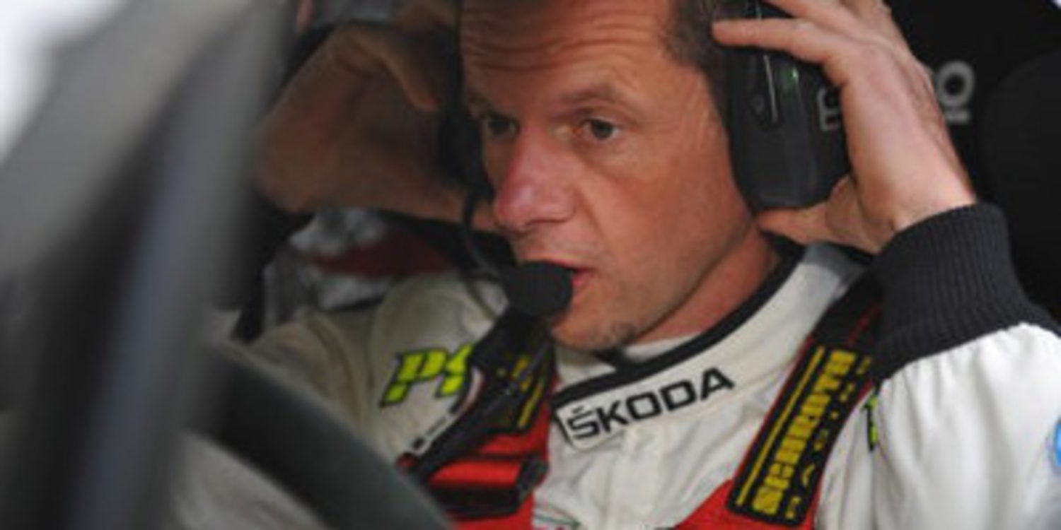 Freddy Loix ejecuta el Ypress Rally del ERC en su 1ª etapa