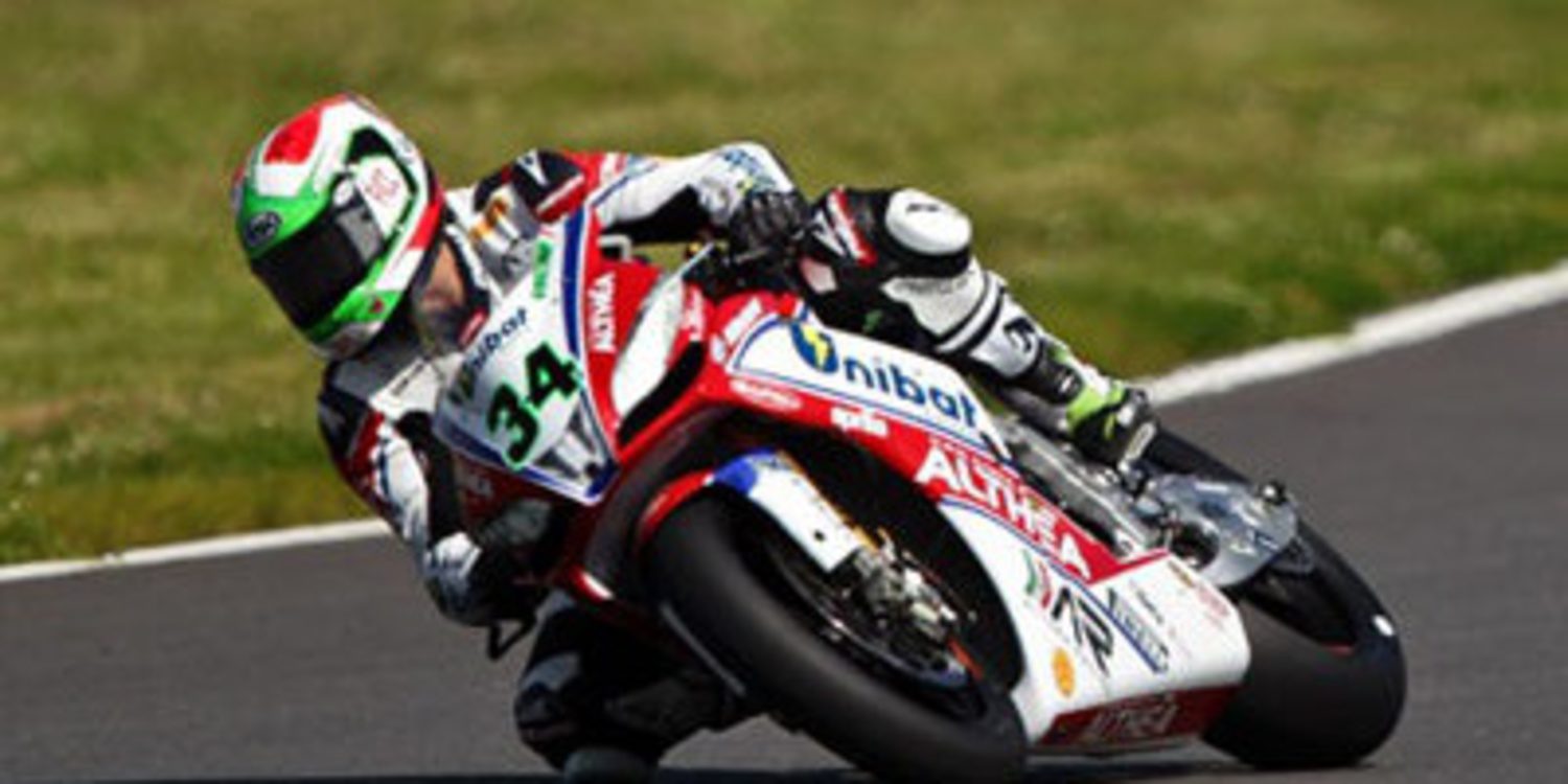 Davide Giugliano superpole WSBK en el Moscow Raceway