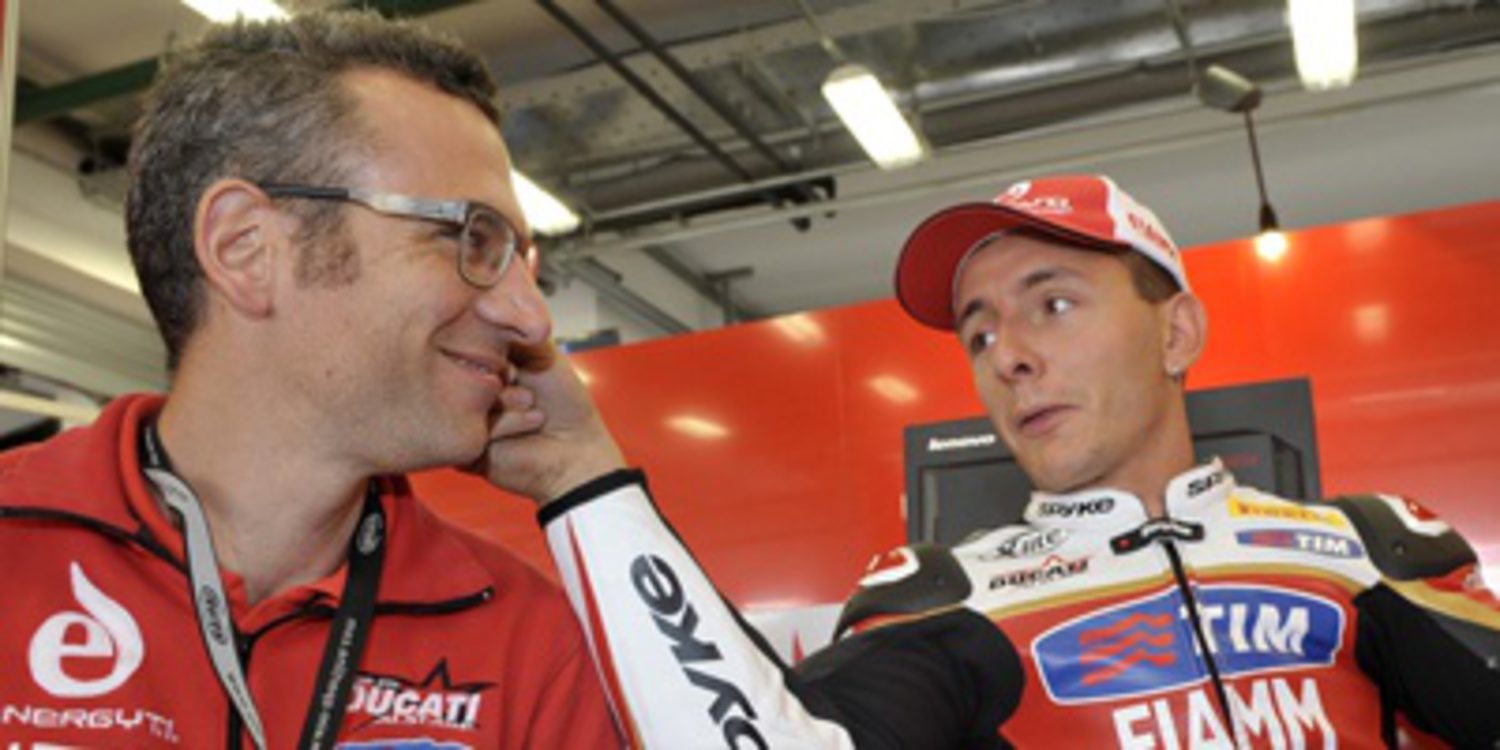 Ayrton Badovini pole WSBK bajo lluvia en Nürburgring
