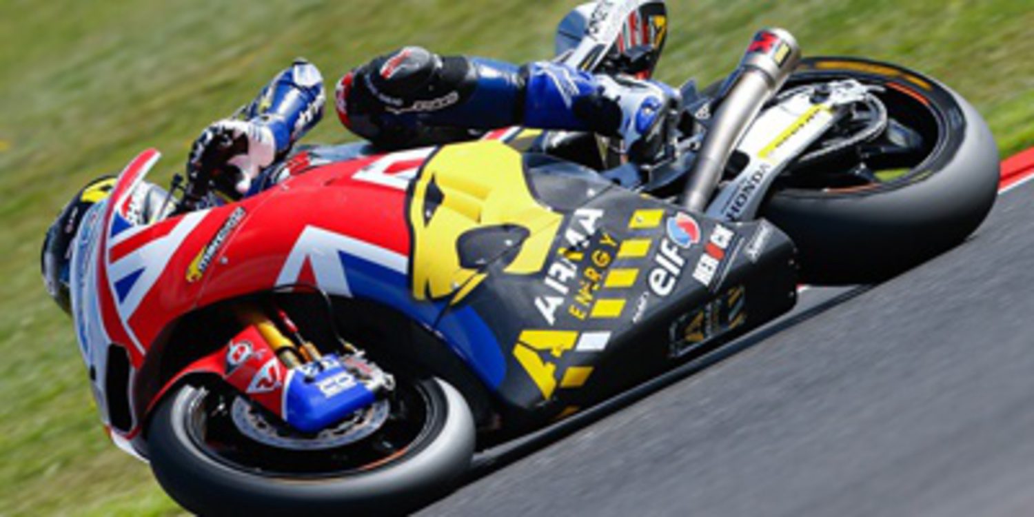 Scott Redding gana en Moto2 con fiesta en Silverstone