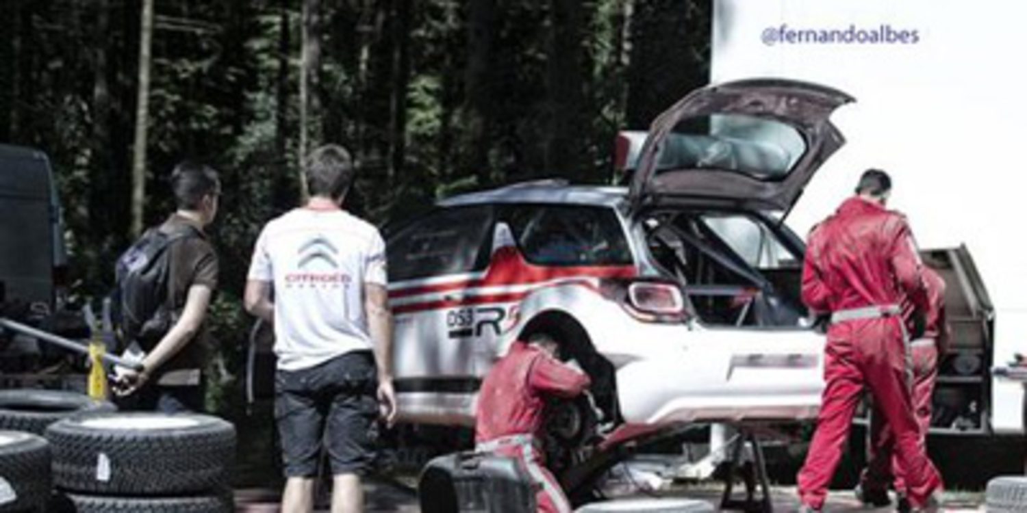 Kris Meeke y Dani Sordo prueban el Citroën DS3 R5