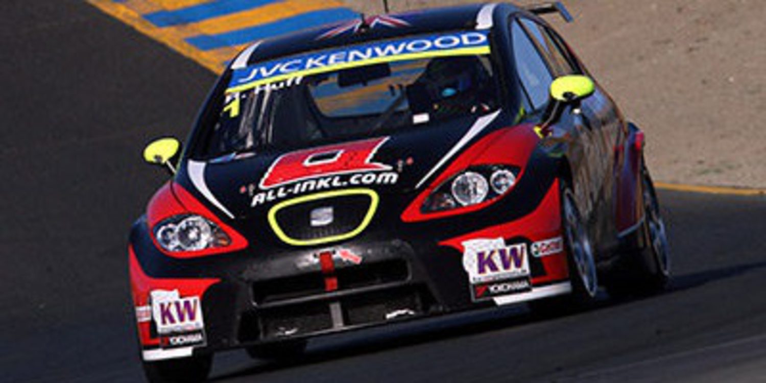 Tom Chilton consigue su primera victoria en el WTCC